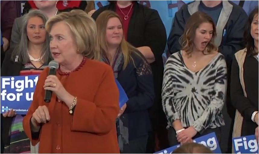 Hillary Clinton Eau Claire yawn