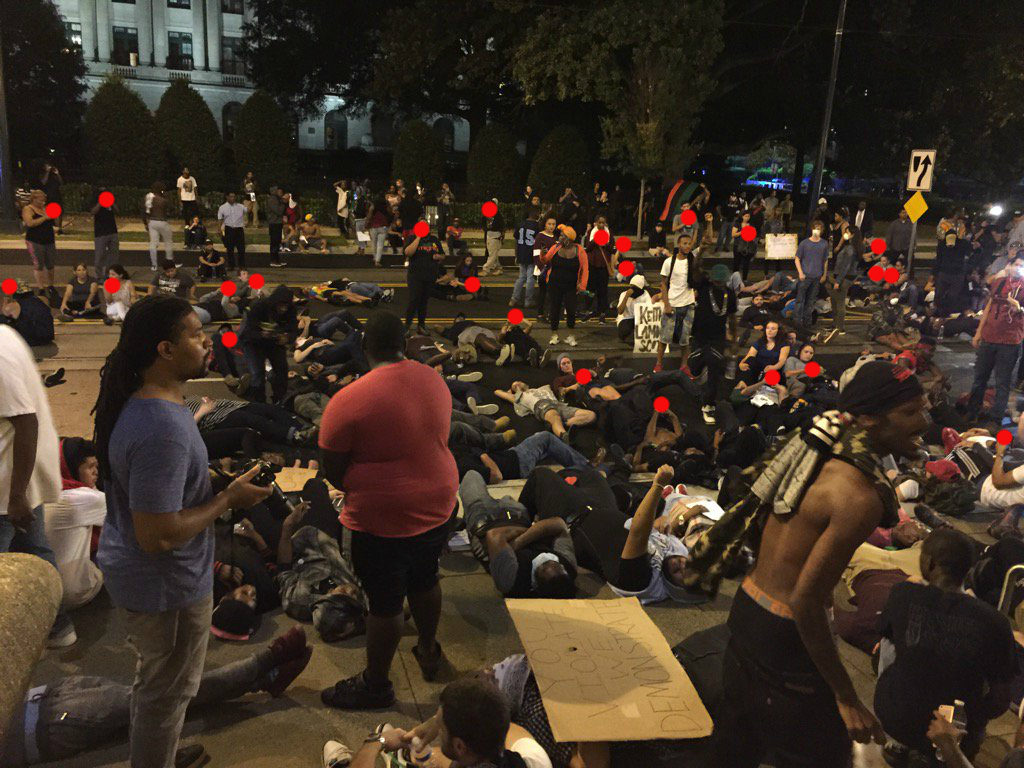 charlotte-die-in-phones